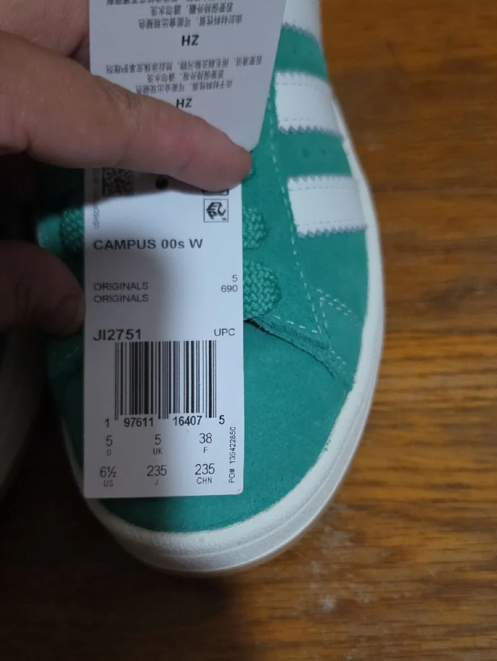 NWT Women's Green ADIDAS CAMOUS 00S W Suede Sneakers Size 6.5